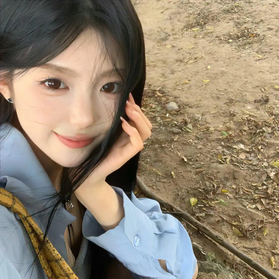 红。白。蓝